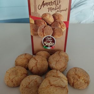 Amaretti morbidi con armelline - Dolci di casa Sofia
